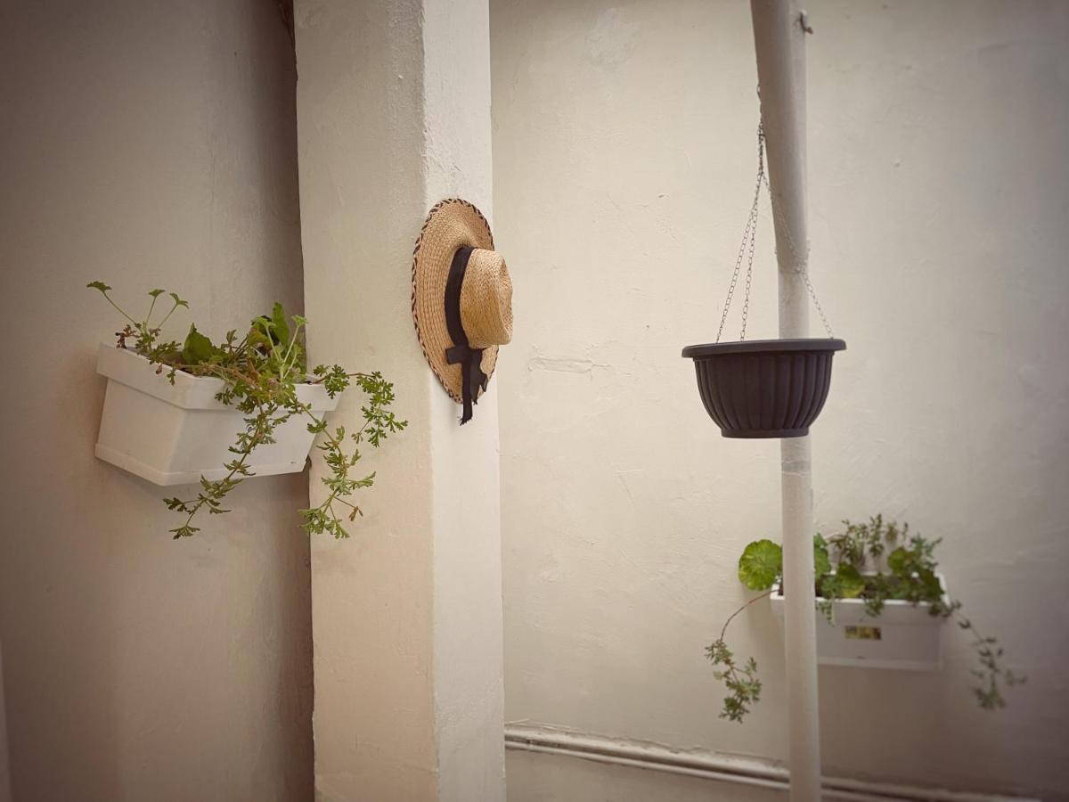 Veggera Apt Athens Center,Petralona Station Экстерьер фото